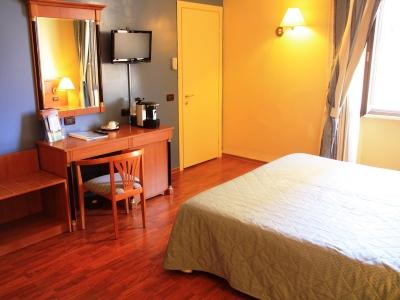 Impero 4*